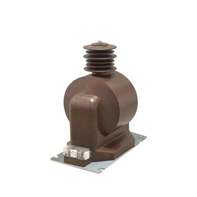 Comment régler la tension de sortie d'un transformateur de 12 kV ?